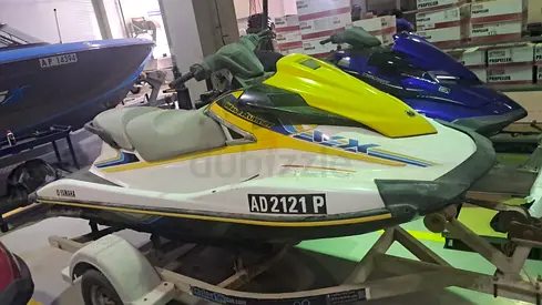 Yamaha wave runner (Open to negotiate)