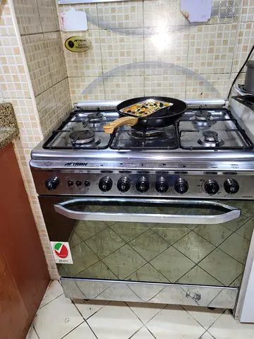 stainless steel 5-burner gas cooker with #oven — used, working for sale