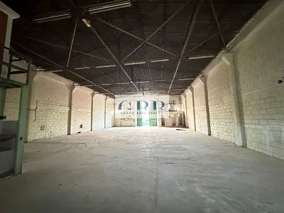 Prime Warehouse with Paint Booth | Ideal for Auto Business | Strategic Location