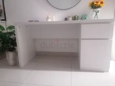 Simple white study desk with storage drawers - New condition