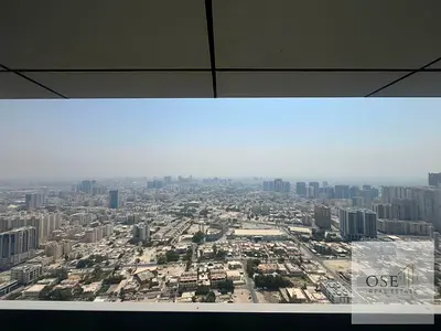 شقه غرفتين وصاله في الكورنيش تاور باكبر مساحه واطلاله مفتوحه بالكامل باقل سعر كاش