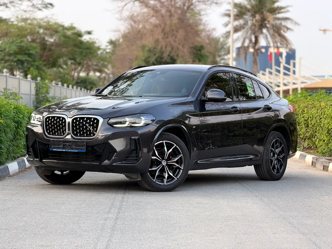 BMW X4 2022 — photo 1 of 18