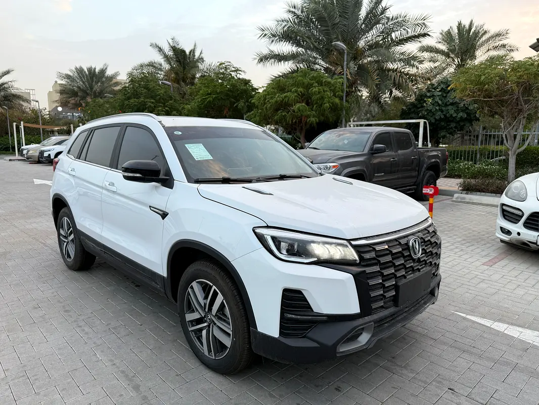Changan CS75 2025 — photo 1 of 11
