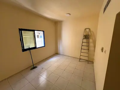 استديو مطبخ شبه منفصل النعيميه 2 موقع حيوي ومميز تسهيلات في الدفعات قريب من جميع الخدمات سهل المخرج لدبي والشارقه