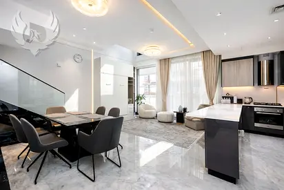 Spacious Duplex - Luxury - OP Price