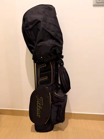 Titleist Golf Stand/Carry Bag — Good Condition