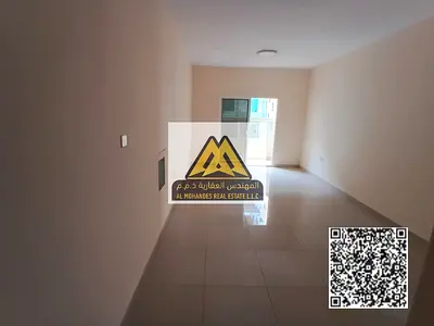 فرصة سكن مميزة بمساحة ممتازة وموقع حيوي قريب من جميع الخدمات الأساسية وشارع الشيخ عمار.