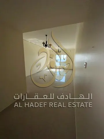 ⭐ موقع مميز جدًا | 🚗 باركن مجاني | 🏠 مساحات ممتازة