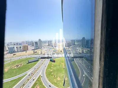 Spacious 2 BHK | Free parking | Close to Dubai Exit | Balcony