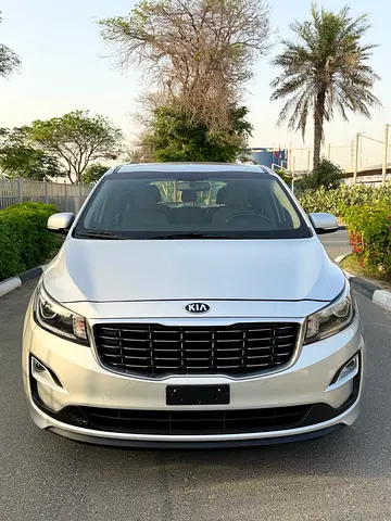 2019 Kia Grand Carnival - GCC Specs - Full Option - Excellent Condition