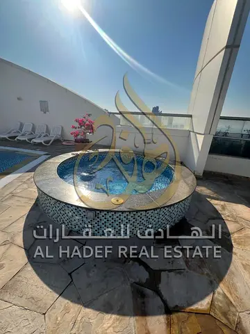للايجار بالشارقة بمنطقة المجاز 1  متاح شقة 3 غرف وصالة إطلاله بحرية مباشرة  ♻ التكييف علي المالك   ♻ جيم ومسبح مجاني   ♻ باركن للسيارة مجاني   ♻ تصديق