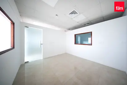 High Floor | Vacant | Community Expert