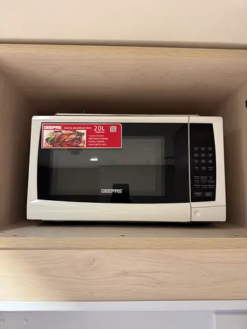 Geepas microwave 20L