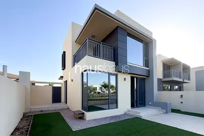 Available Now | Single Row | Park Backing