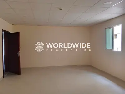 ٣٠ غرفة | جاهزة للسكن | ٢٥٥٠ درهمًا إماراتيًا للغرفة | مكيف هواء متوفر | تتسع من ٨ إلى ١٠ أشخاص