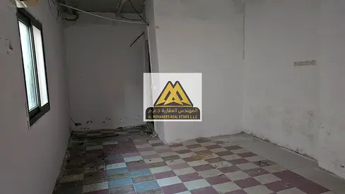 تعلن شركة المهندس العقارية عن توافر بيت عربي للإيجار السنوي في منطقة الراشدية 2. يتميز العقار بموقعه المناسب وتجهيزاته التي تخدم سكن العمال بشكل مريح.