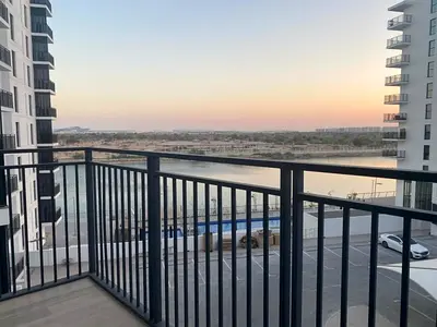 Full Canal View I Modern 1BR I Full Amenities