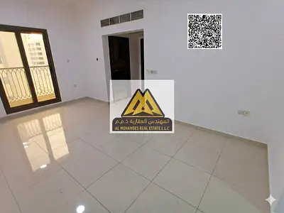 بلكونة باطلالة مفتوحة | غرفة ماستر | 2 حمام بالشقة | خزائن بالحائط | موقع مميز بالقرب من جميع الخدمات