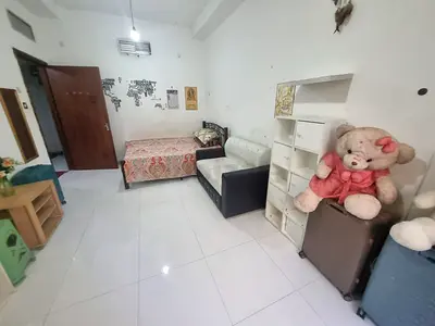 Room with Balcony Available for Veg/Non-Veg Executive Bachelor