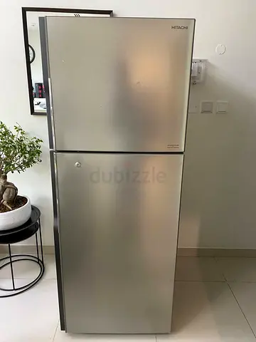 Hitachi Refrigerator freezer  66cm width 170cm height 440 litters capacity digital inverter excellen