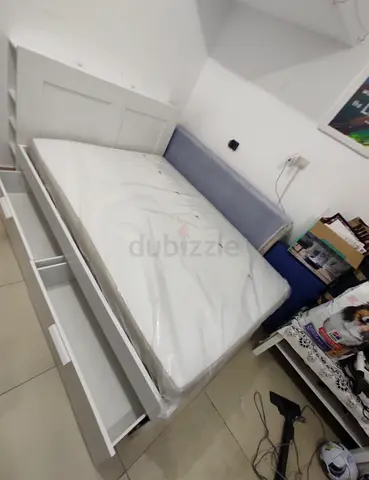 IKEA brimnes king size 180×200cm bed frame with headboard+ 4 big storage drawers with IKEA mattress