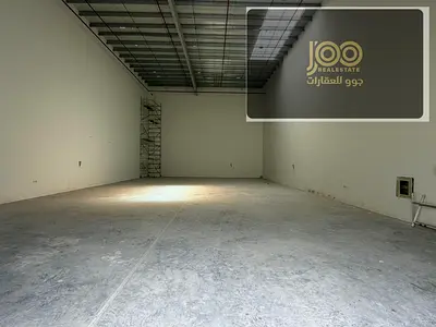 Warehouse 3,500 sq ft UAQ Umm Al Thuoob, 35kW, main road, bathroom, ready, AED 160K yearly