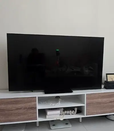 55-inch LED Smart TV in samsung - one year usage