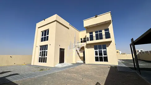 5Bedroom | Huge Majlis | Maid room