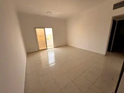 شقة_للإيجار_عجمان_الراشدية_جراند_مول_شارع_المرور_القديم_غرفة_وصالة_بلكونة_تكييف_مركزي_سعر_اقتصادي