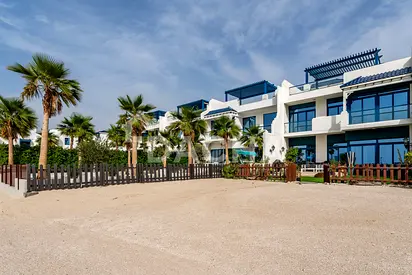 Beachfront Villa | Sunset Views | Vacant Soon