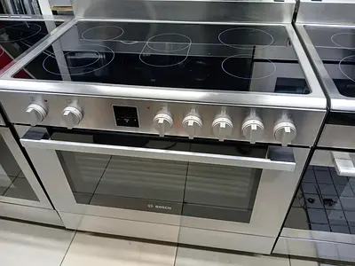 Bosch series 8 Five Burner Cooker Electric Ceramic 90by60