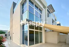 Vacant | Open Kitchen | Corner Townhouse