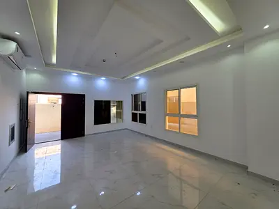 A distinctive villa in Al Yasmin, with a spacious area and consisting of 5 master bedrooms.