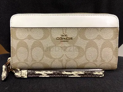 Coach long wallet