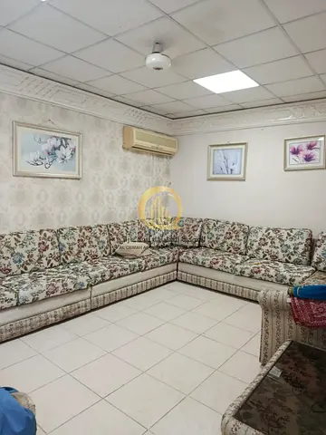 للبيع بيت عربي في منطقة ميسلون، مساحة 2500 قدم مربع