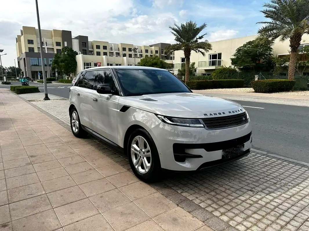 Land Rover Range Rover Sport 2024 — photo 1 of 10