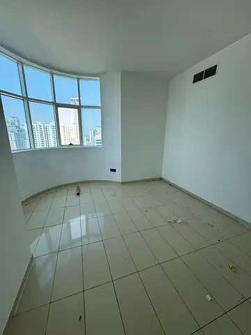 أشيك وأكبر شقة بمنطقة القصباء تتكون من غرفة ماستر وصالة بمساحة مميزه | 2 حمام | بلكون باطلالة مفتوحة | جيم ومسبح وباركينج مجانى | 4 دفعات | تامين كاش