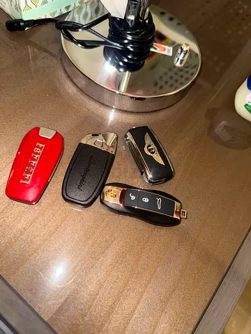 Cool car keys decor