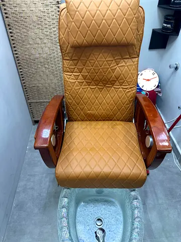 كرسي منكير وبدكير