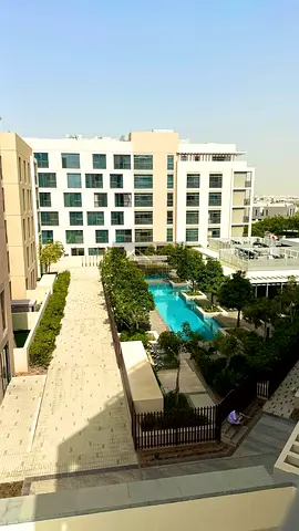 Brand new apartment/ pool view /cheques / /maid room