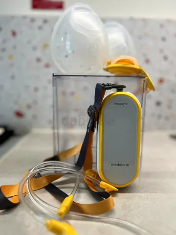 Medela - Freestyle Handsfree Wearable Breast Pump with App Connectivity