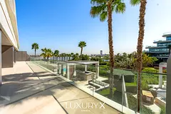 Vacant | Panoramic Sea &amp; Sunset | Iconic Living