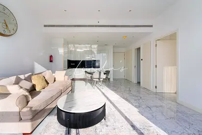 Well maintained 1-BR | Full Canal view | Vacant