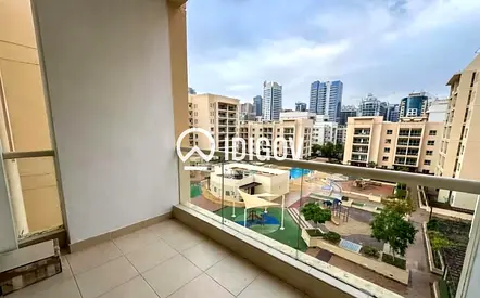 Vacant l Upgraded Bathroom l Community Pool view