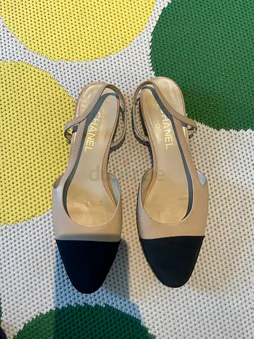 Chanel beige and black slingback