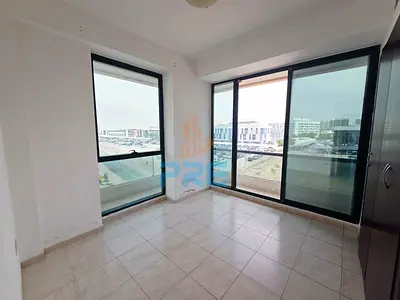 Vacant | 1bhk | Spacious Layout | Closed Kitchen I Chiller free