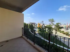 Huge Layout | Community View | Well Maintained