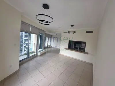 Bright 2 Bedroom | Unfurnished | Nice View