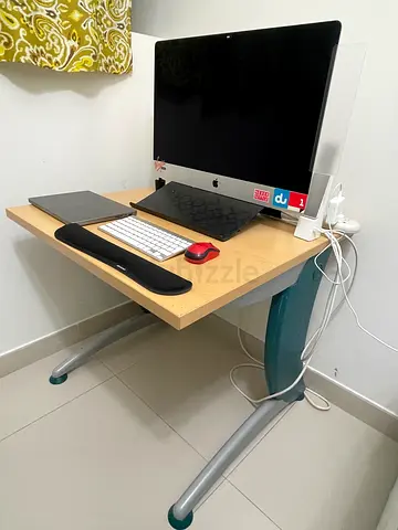 Sturdy Study/Computer table 80 x 80cm with 70cm height