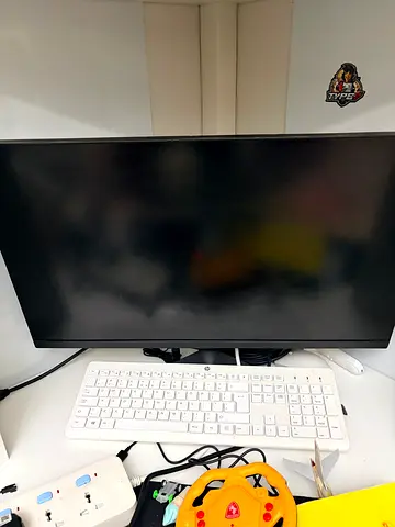 32-inch LED Monitor with USB Keyboard — Good Condition